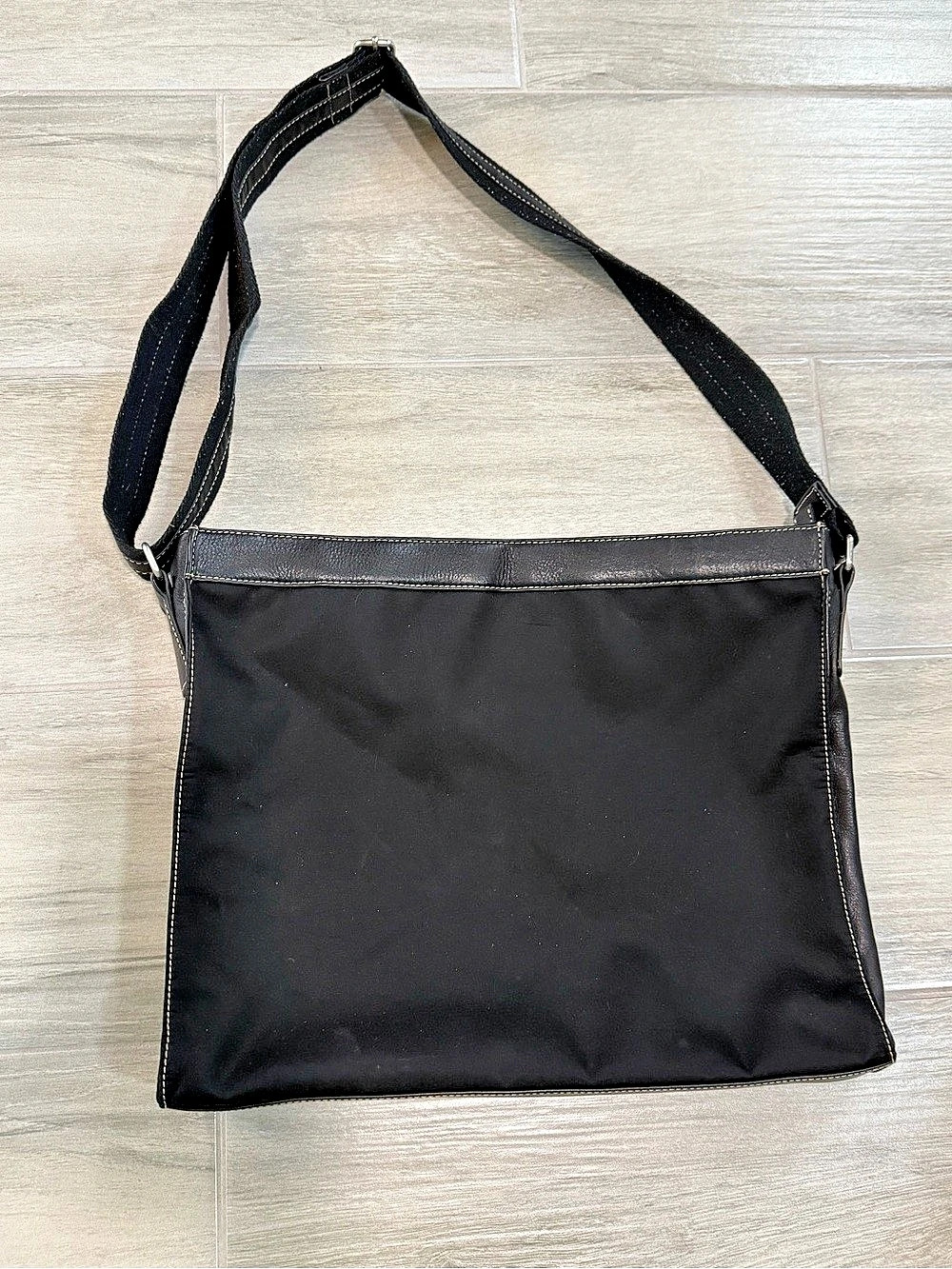 Levenger Black Nylon & Leather Crossbody adjustable strap